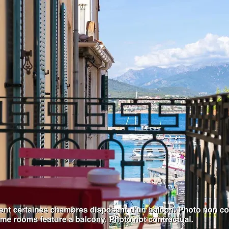 Pozzo Di Borgo Hotel