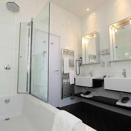 Pozzo Di Borgo Hotel