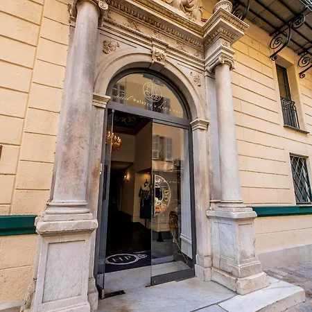 Pozzo Di Borgo מלון