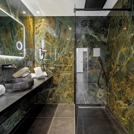 Pozzo Di Borgo Hotel