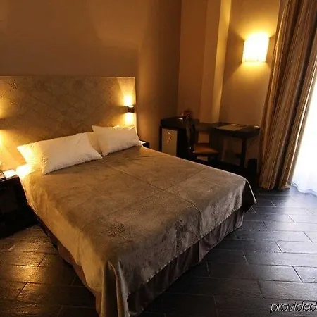 Hotell Pozzo Di Borgo 4*