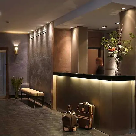 Hotel Pozzo Di Borgo 4*