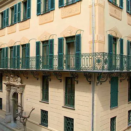 Отель Pozzo Di Borgo