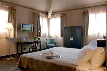Pozzo Di Borgo 4* Ajaccio (Corsica)