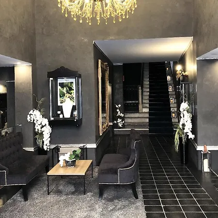 Отель Pozzo Di Borgo 4*