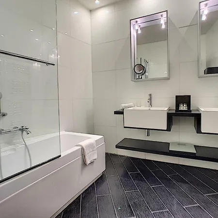 Pozzo Di Borgo 4* Ajaccio (Corsica)