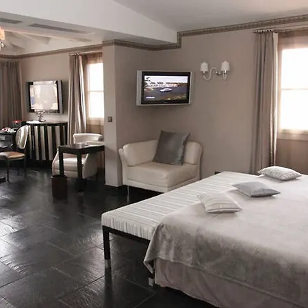 Hotel Pozzo Di Borgo Ajaccio (Corsica)