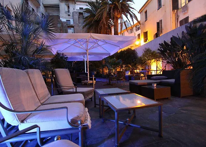 Pozzo Di Borgo 4* 아작시오