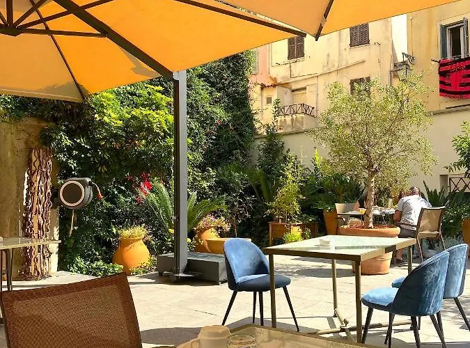 Pozzo Di Borgo 호텔 4*