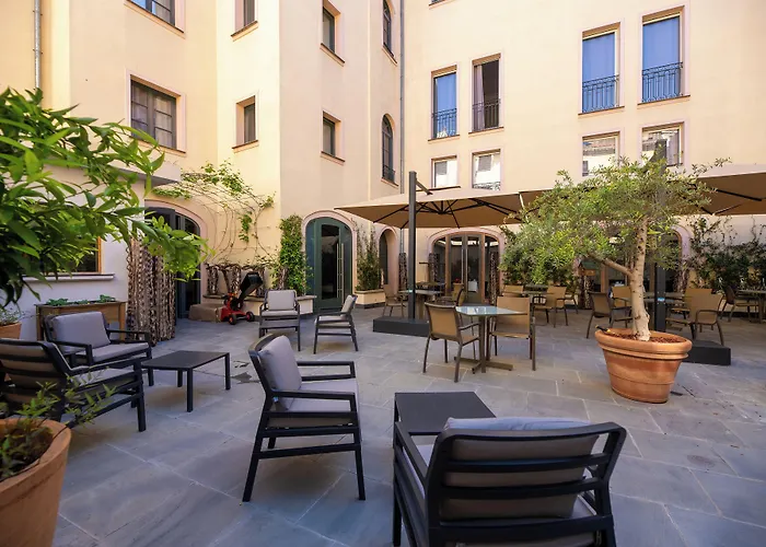 Hotel Pozzo Di Borgo 4*