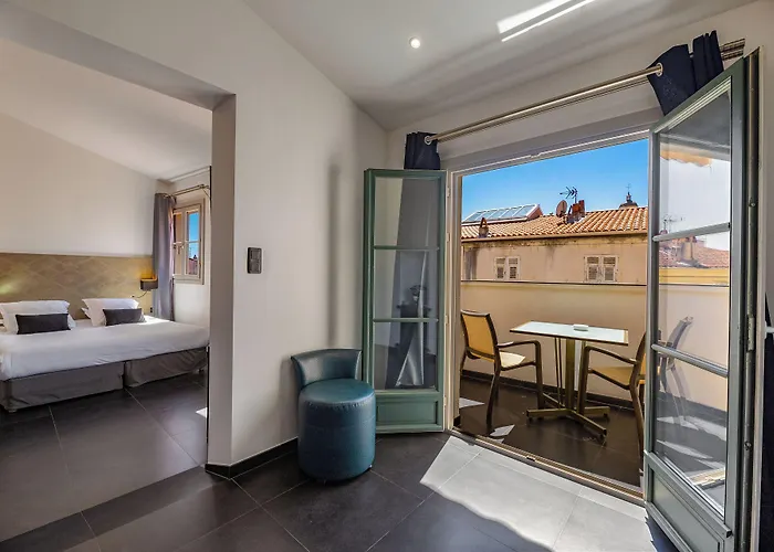 Pozzo Di Borgo 4* 아작시오