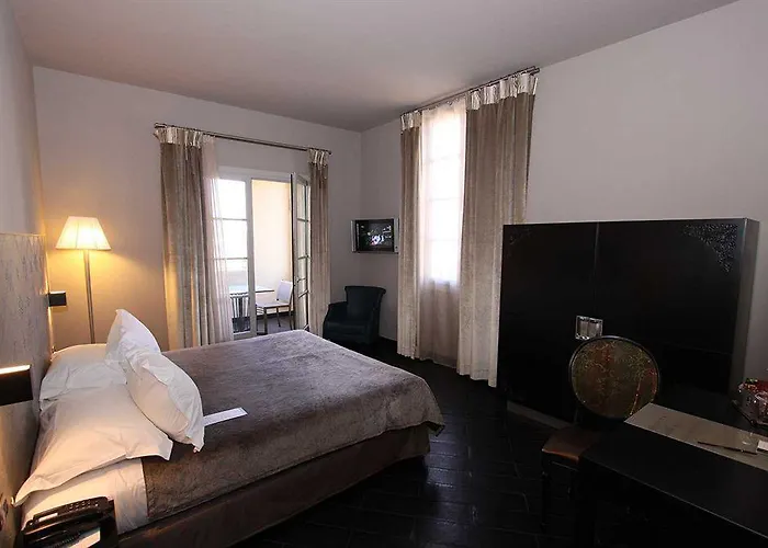 호텔 Pozzo Di Borgo 아작시오